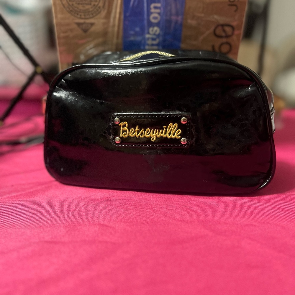 Betsey Johnson Black Women's Makeup Bag